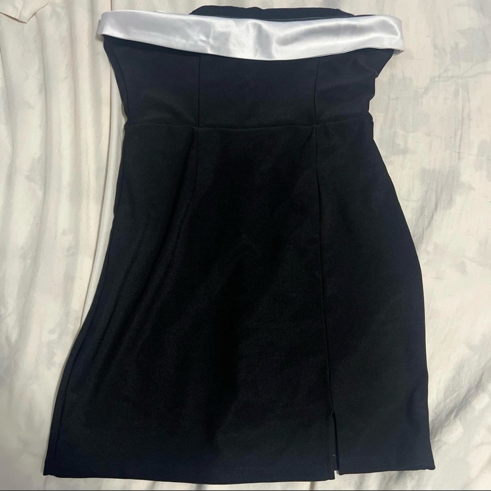 Elegant Black and White Strapless Dress